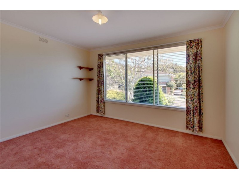 1 Wombara Avenue, Kingston Beach TAS 7050
