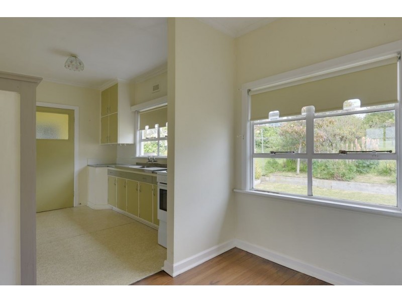 6 Ocean Esplanade, Blackmans Bay TAS 7052