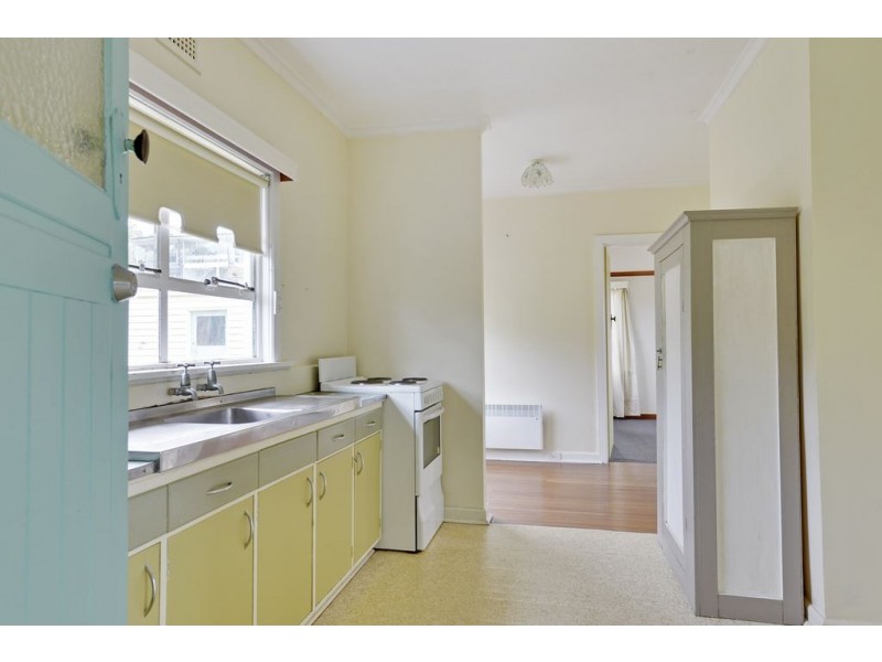 6 Ocean Esplanade, Blackmans Bay TAS 7052