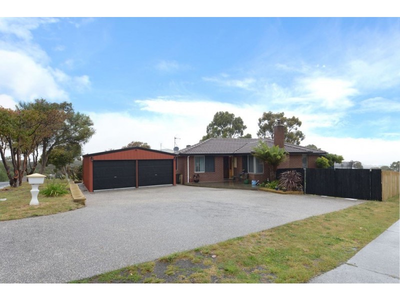 13 Oak Court, Kingston TAS 7050