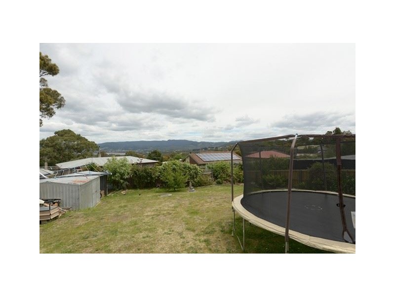 13 Oak Court, Kingston TAS 7050
