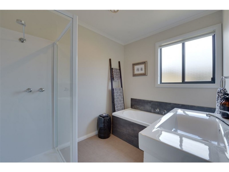 13 Alicia Road, Kingston TAS 7050