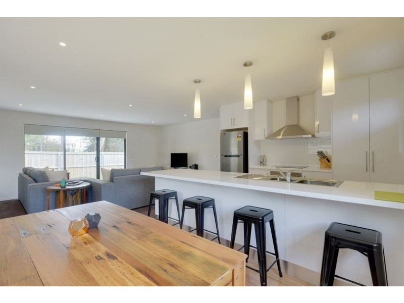2/9 Discovery Place, Margate TAS 7054