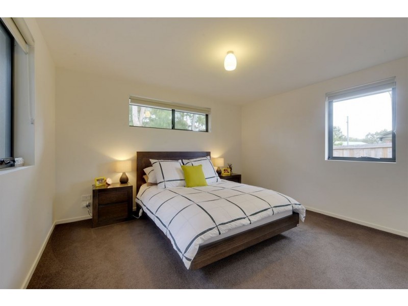 2/9 Discovery Place, Margate TAS 7054