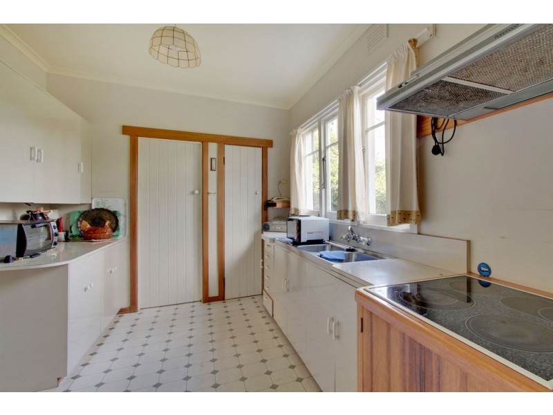 297 Howden Road, Howden TAS 7054