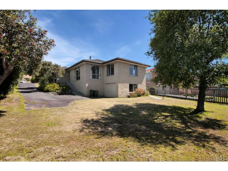 29 Carinya Street, Blackmans Bay TAS 7052
