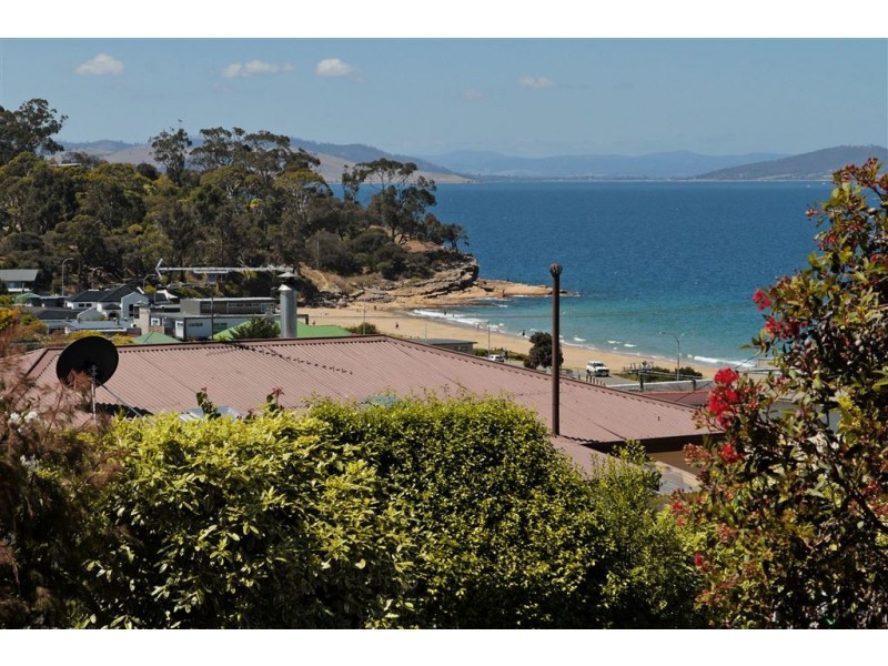 29 Carinya Street, Blackmans Bay TAS 7052