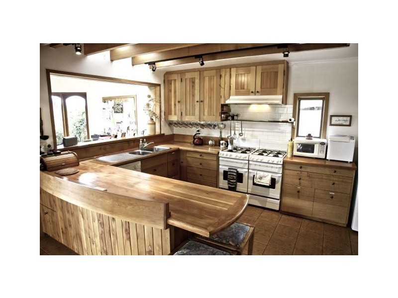 100 Saddle Road, Kettering TAS 7155