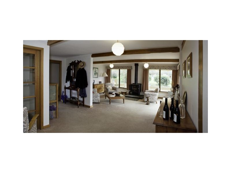 100 Saddle Road, Kettering TAS 7155