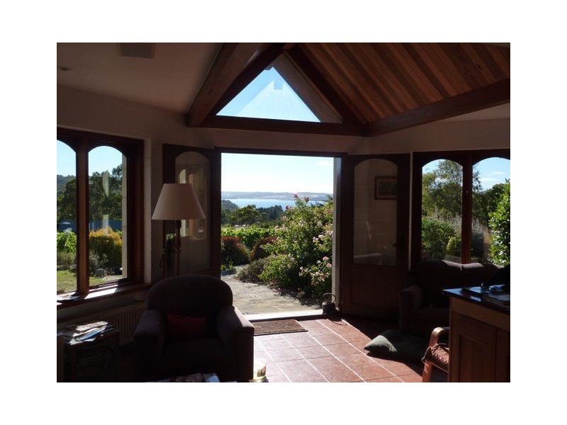 100 Saddle Road, Kettering TAS 7155