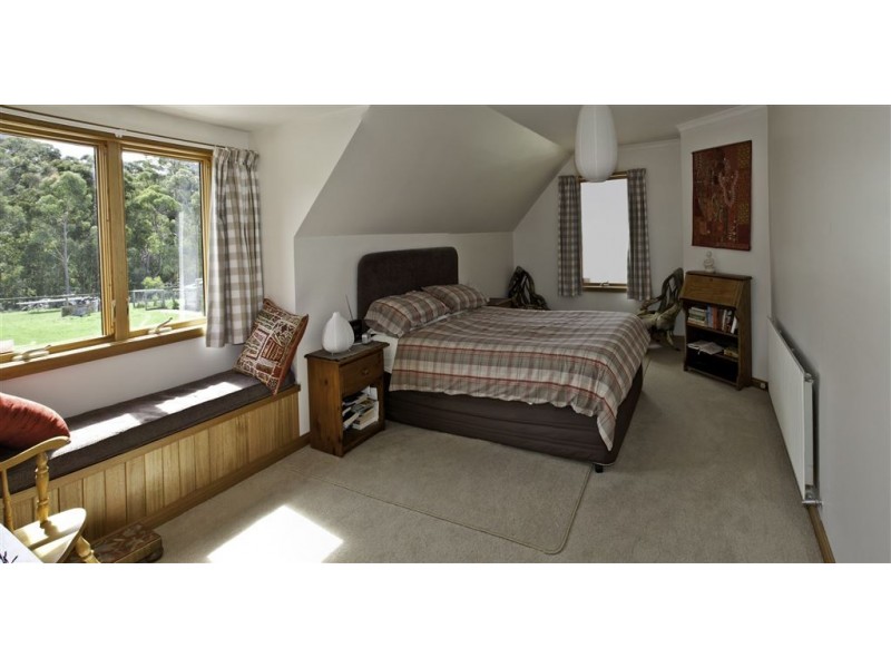 100 Saddle Road, Kettering TAS 7155