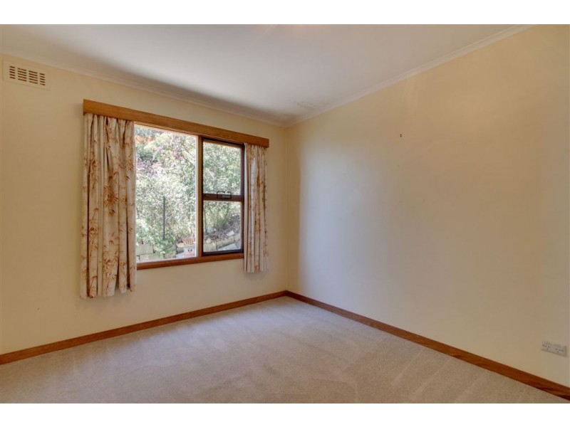 3/2 Ewing Avenue, Kingston Beach TAS 7050