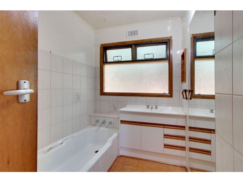 3/2 Ewing Avenue, Kingston Beach TAS 7050