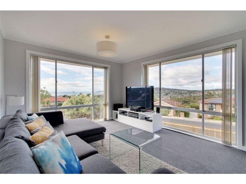 1/25 Tingira Road, Blackmans Bay TAS 7052