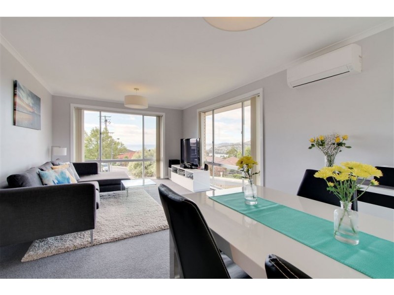 1/25 Tingira Road, Blackmans Bay TAS 7052