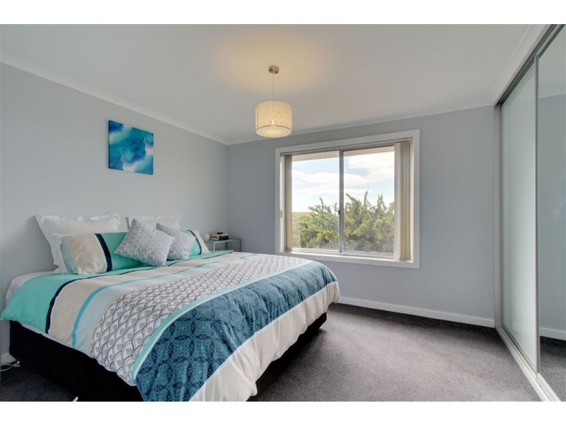 1/25 Tingira Road, Blackmans Bay TAS 7052
