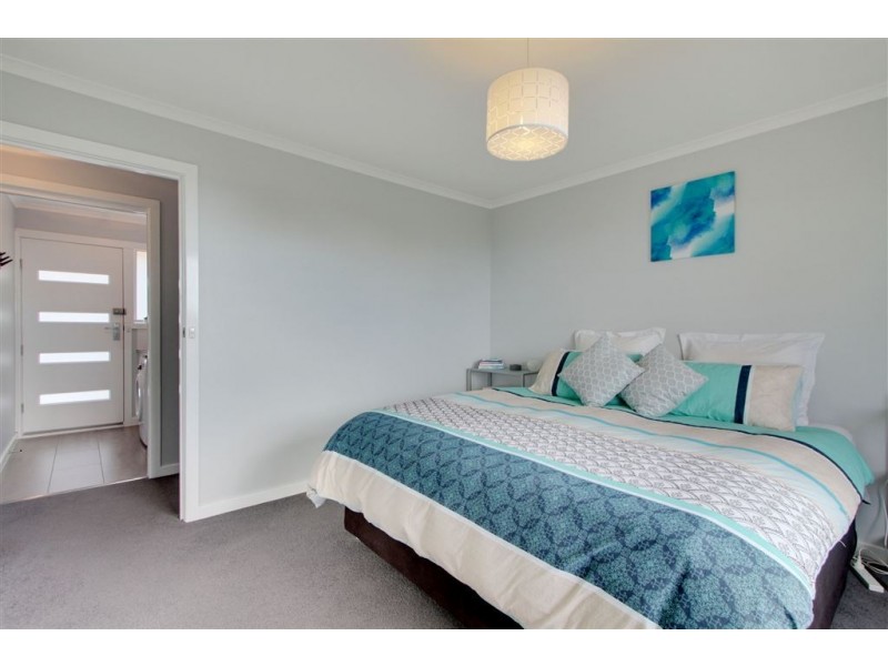 1/25 Tingira Road, Blackmans Bay TAS 7052