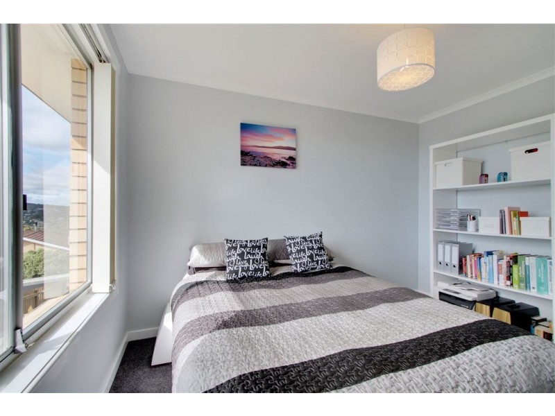 1/25 Tingira Road, Blackmans Bay TAS 7052