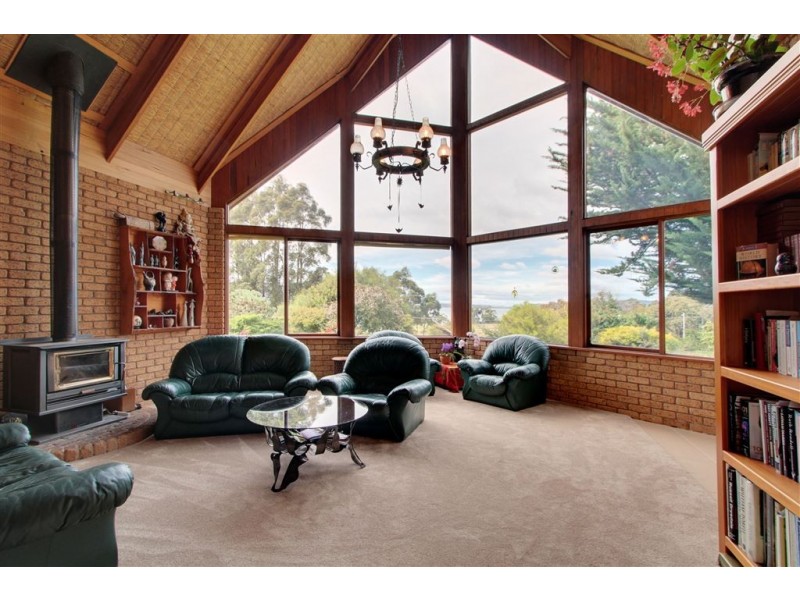 2 Howden Road, Howden TAS 7054
