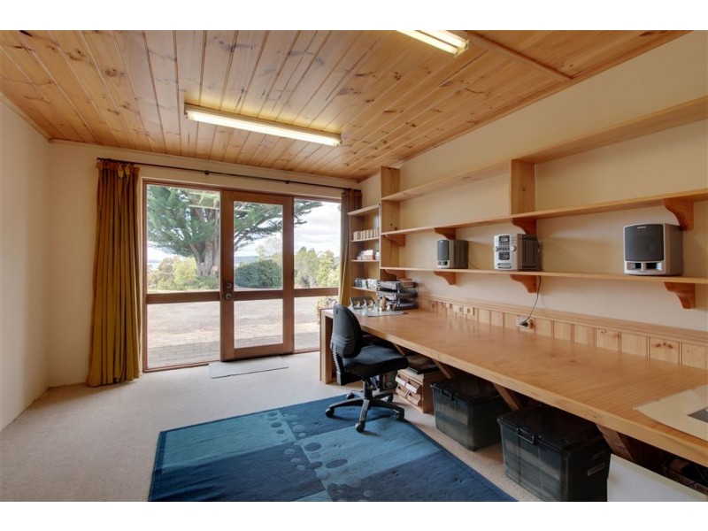 2 Howden Road, Howden TAS 7054