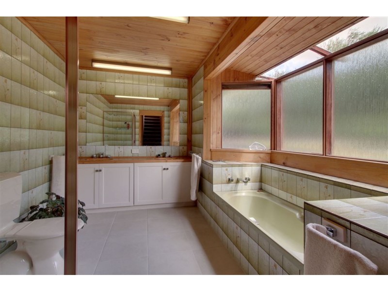2 Howden Road, Howden TAS 7054