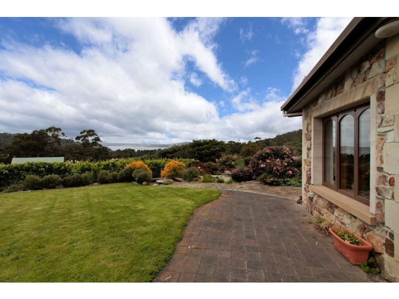 100 Saddle Road, Kettering TAS 7155