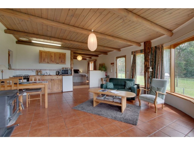 100 Saddle Road, Kettering TAS 7155