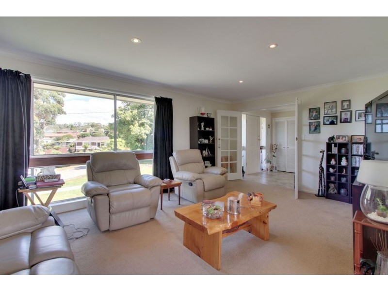 20 Crystal Downs Drive, Blackmans Bay TAS 7052