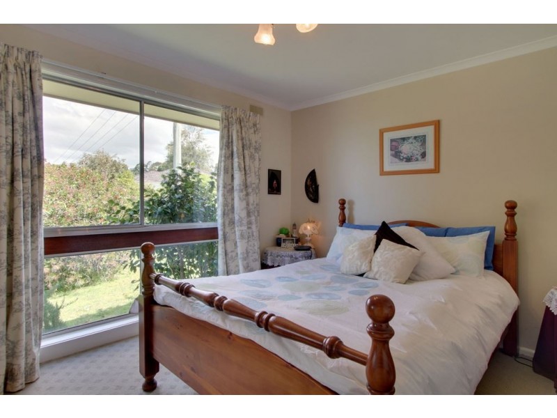 20 Crystal Downs Drive, Blackmans Bay TAS 7052
