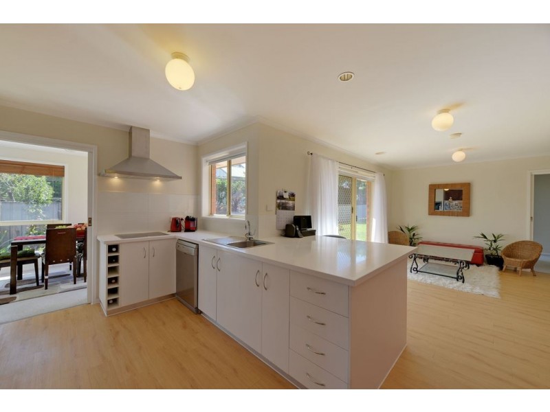 28 Ash Drive, Kingston TAS 7050