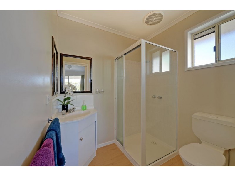 28 Ash Drive, Kingston TAS 7050