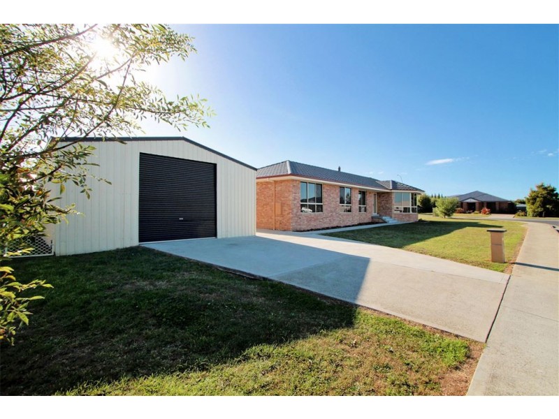 2 Lotus Court, Margate TAS 7054