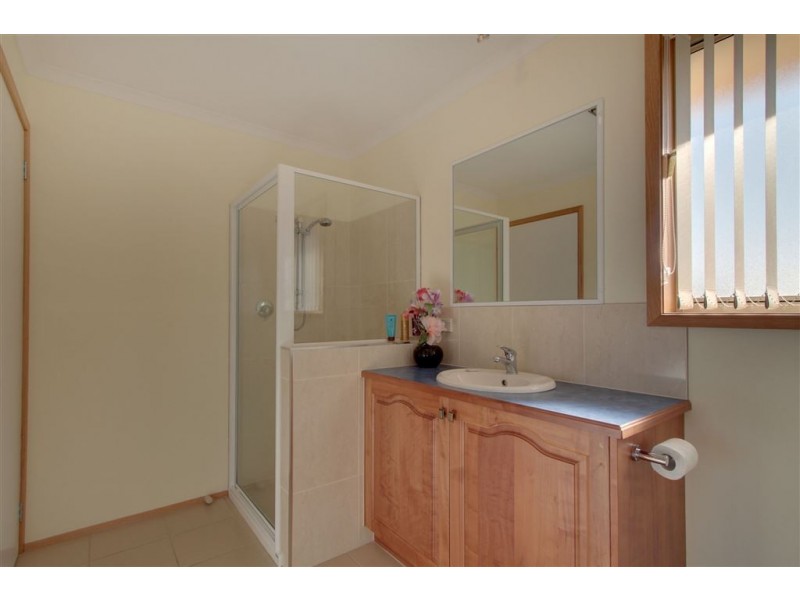 2 Lotus Court, Margate TAS 7054