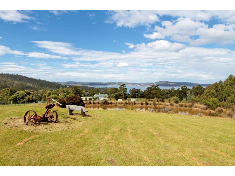 434 Old Station Road, Oyster Cove TAS 7150