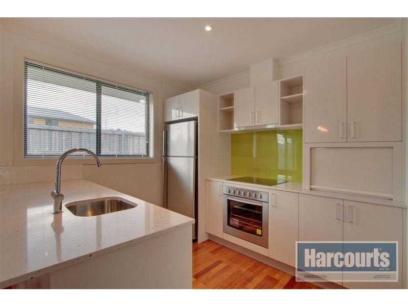 2/38 Kingfisher Street, Kingston TAS 7050