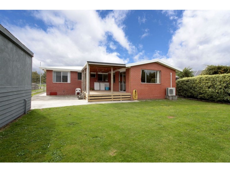14 Pybus Street, Snug TAS 7054