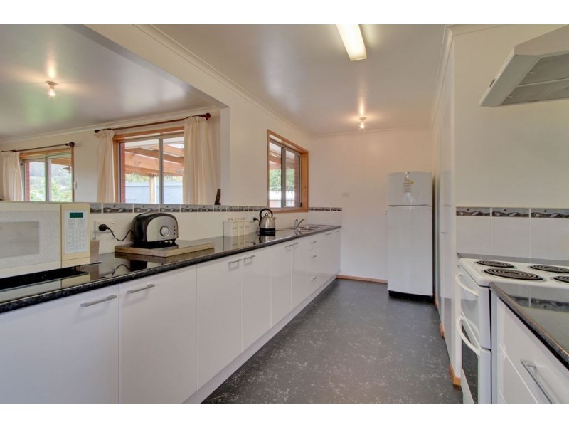 14 Pybus Street, Snug TAS 7054