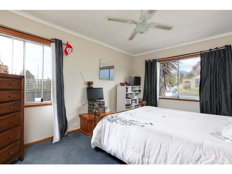 8 Osprey Road, Claremont TAS 7011