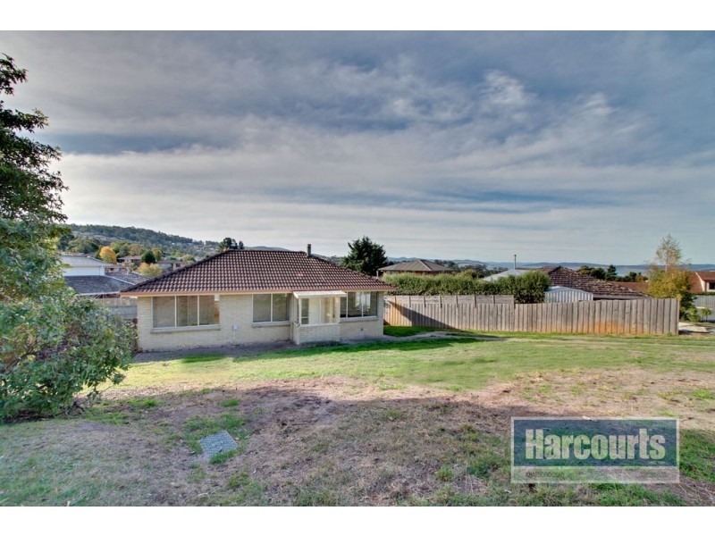 1 Alamo Close, Blackmans Bay TAS 7052