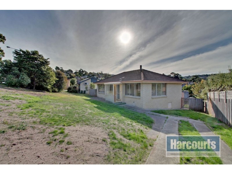 1 Alamo Close, Blackmans Bay TAS 7052