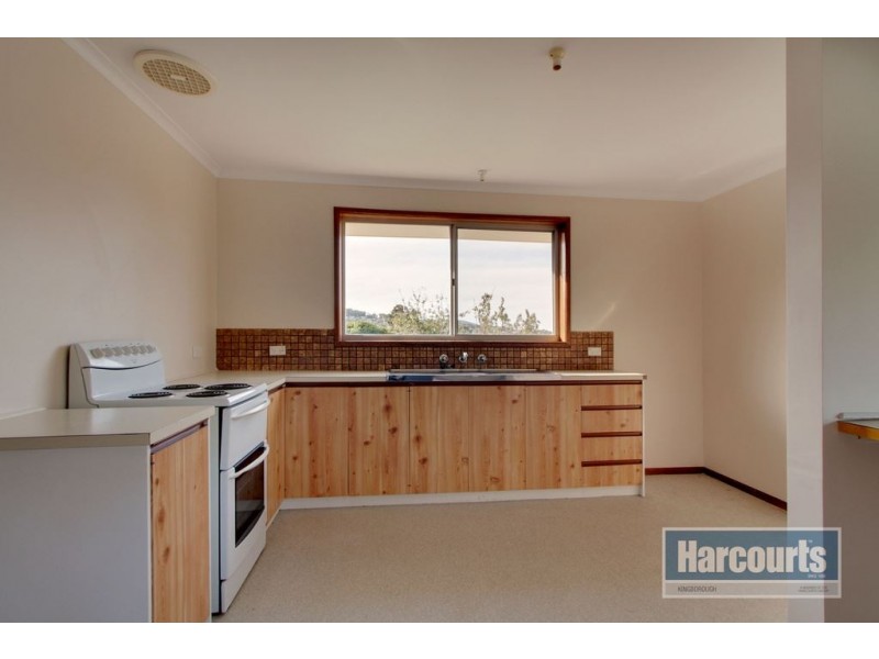 1 Alamo Close, Blackmans Bay TAS 7052