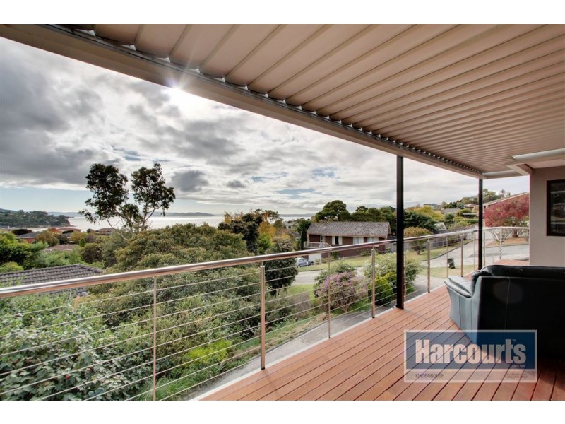 6 Reef Parade, Blackmans Bay TAS 7052