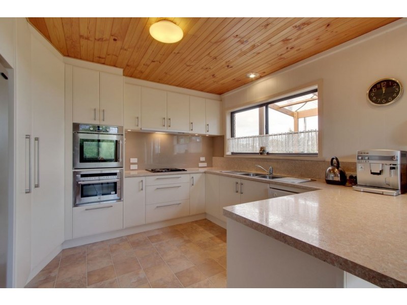258 Redwood Road, Kingston TAS 7050