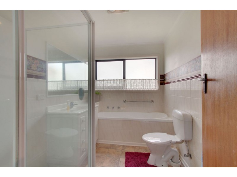 258 Redwood Road, Kingston TAS 7050