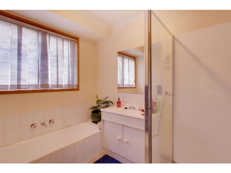 17 Hawthorn Drive, Kingston TAS 7050