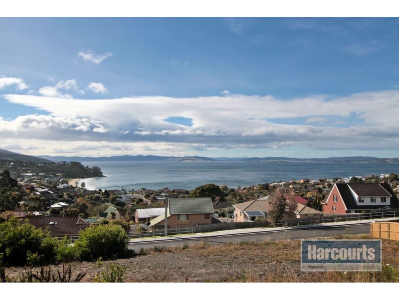 4 Caladium Place, Blackmans Bay TAS 7052