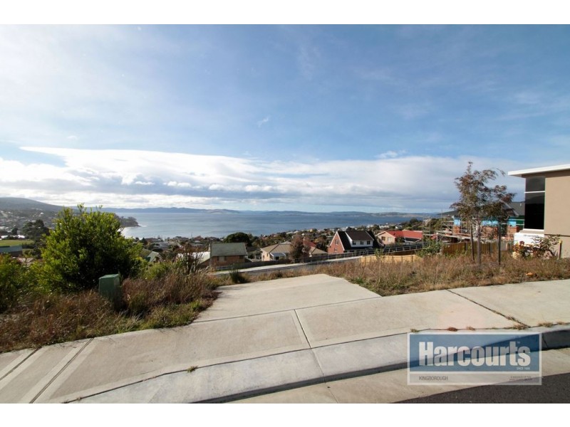 4 Caladium Place, Blackmans Bay TAS 7052