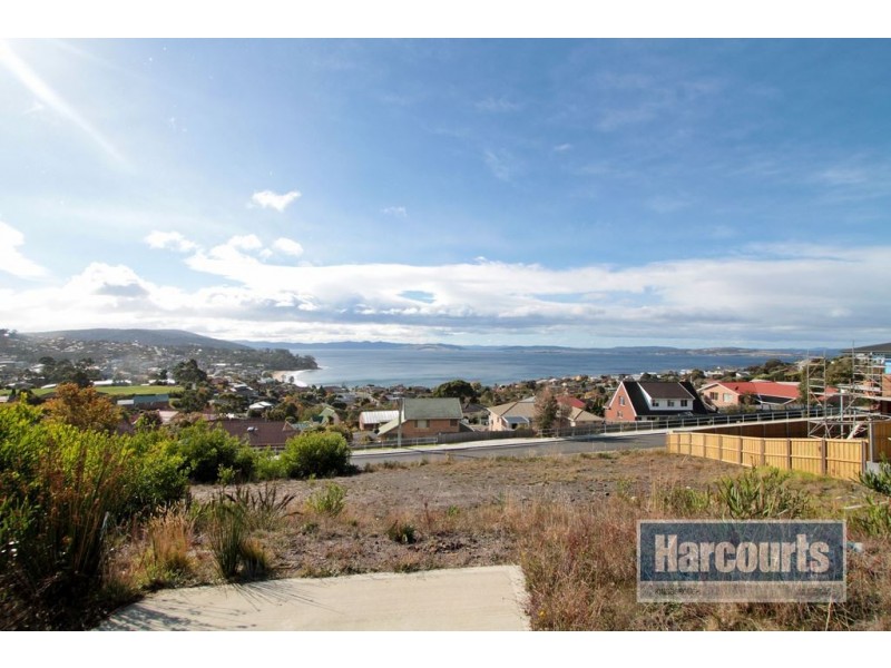 4 Caladium Place, Blackmans Bay TAS 7052