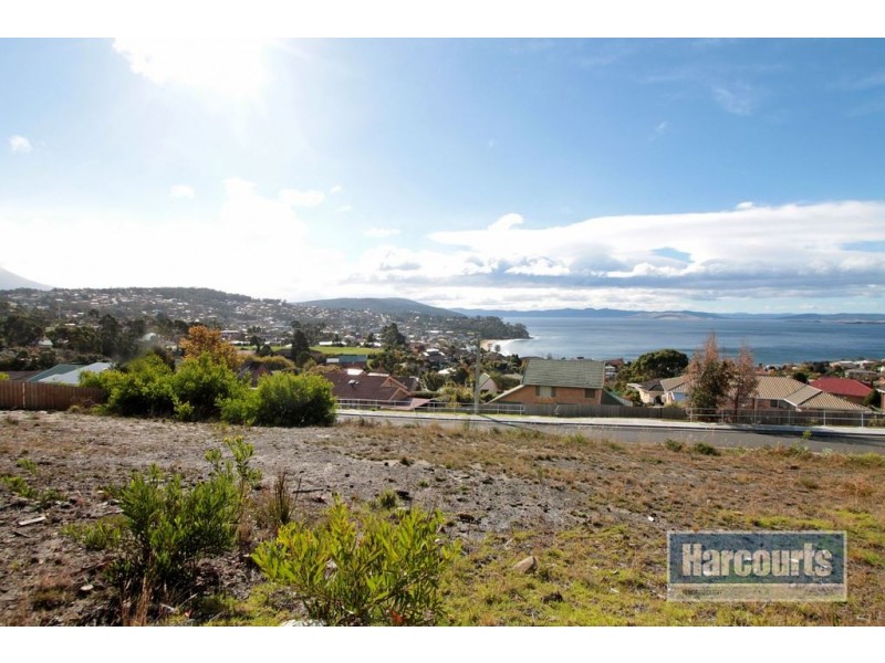 4 Caladium Place, Blackmans Bay TAS 7052