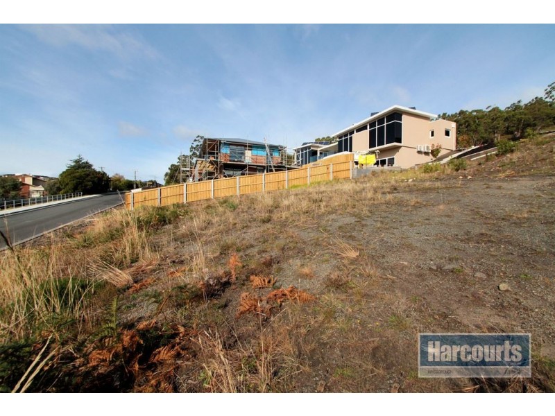 4 Caladium Place, Blackmans Bay TAS 7052